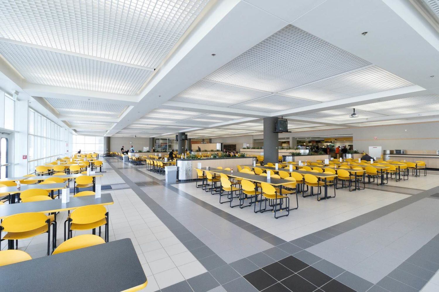 Mercedes Existing Cafeteria Method1 Interiors